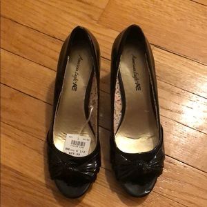 New American Eagle AE by Payless black heels